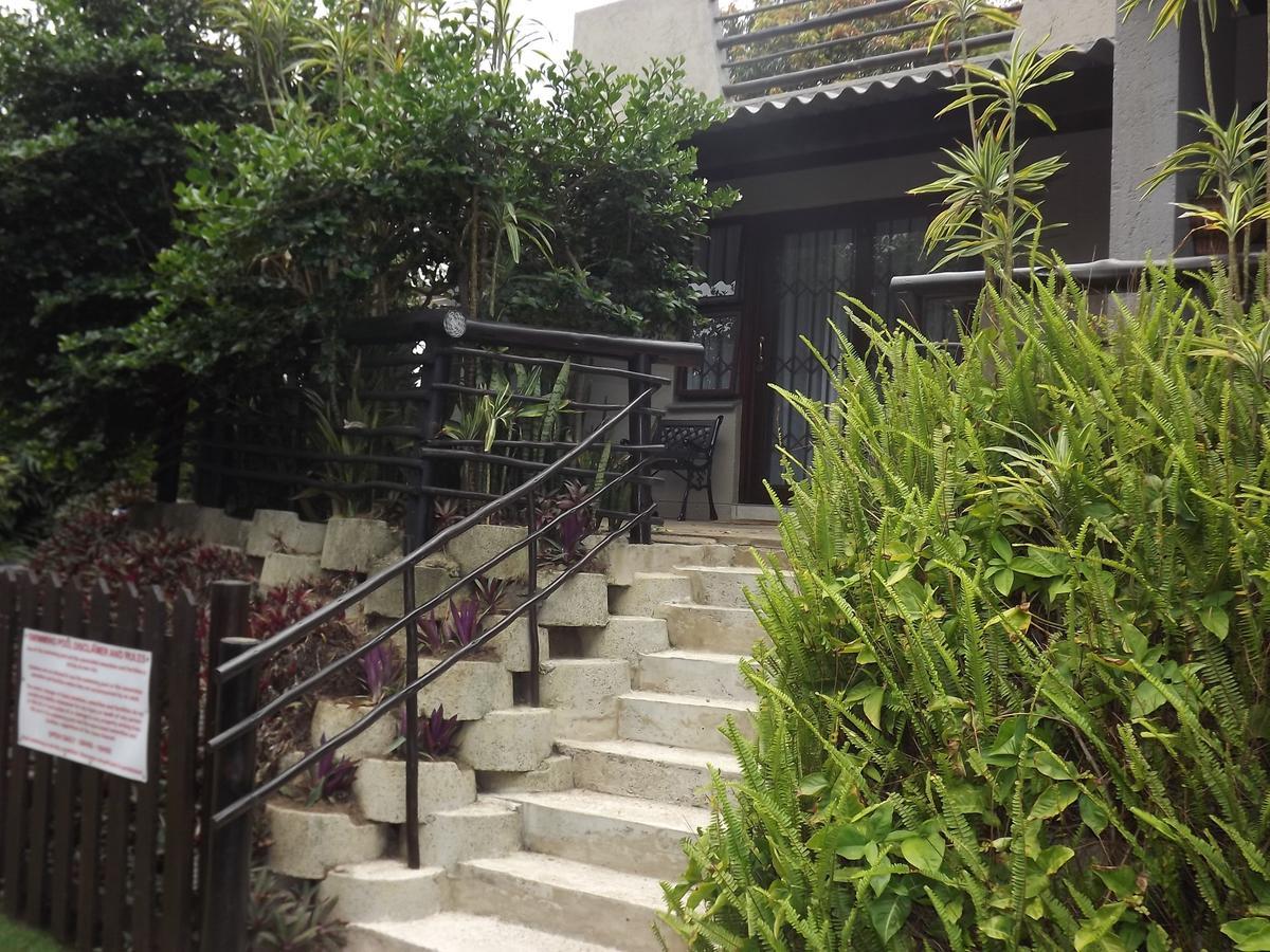 ダーバン アキドゴ ゲスト ハウス Bed & Breakfast エクステリア 写真