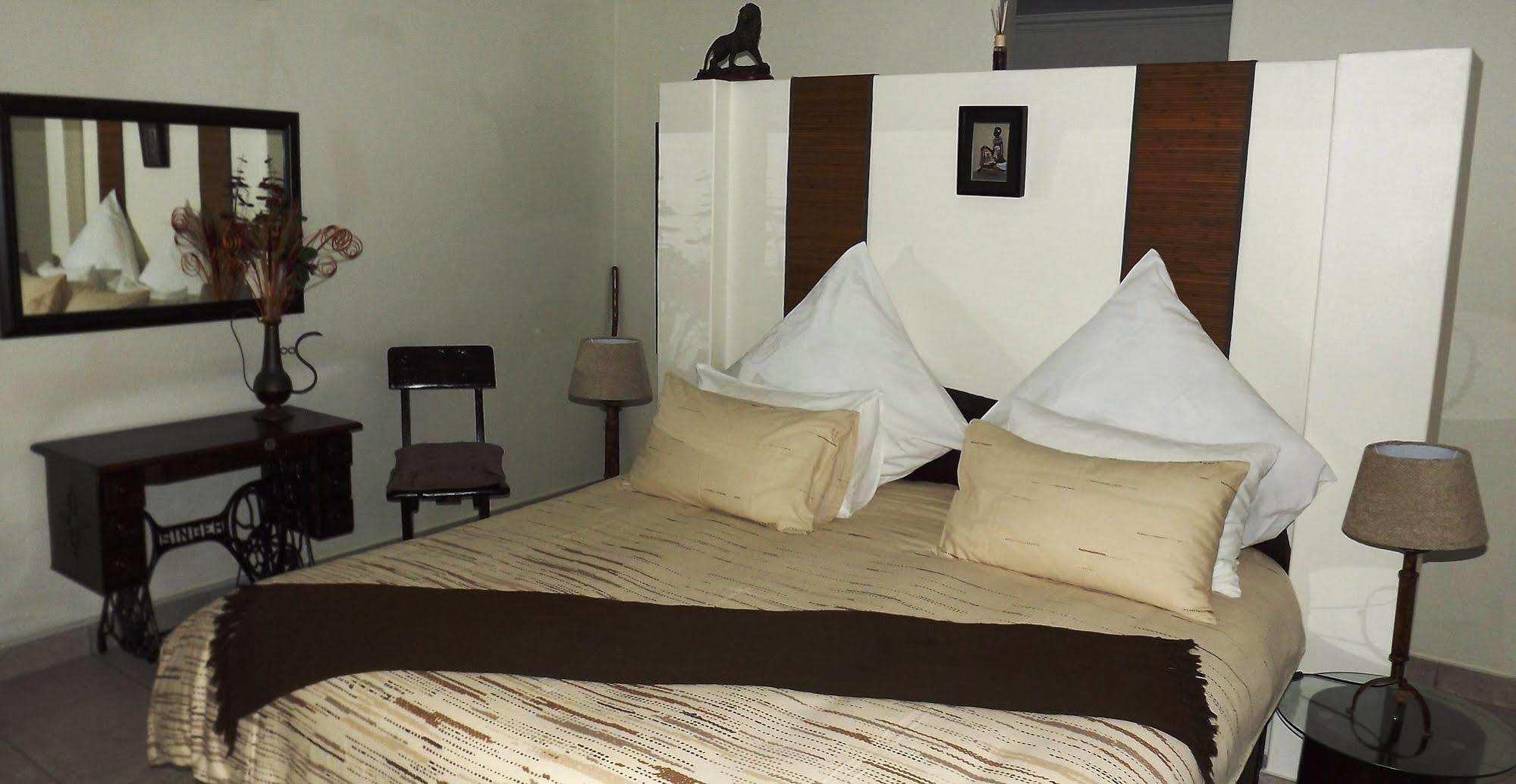 ダーバン アキドゴ ゲスト ハウス Bed & Breakfast エクステリア 写真