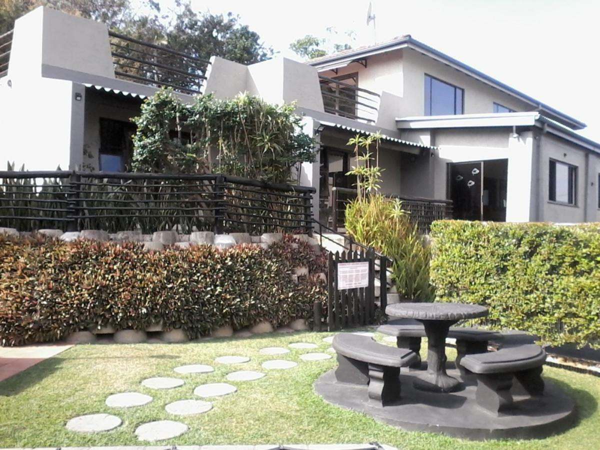 ダーバン アキドゴ ゲスト ハウス Bed & Breakfast エクステリア 写真